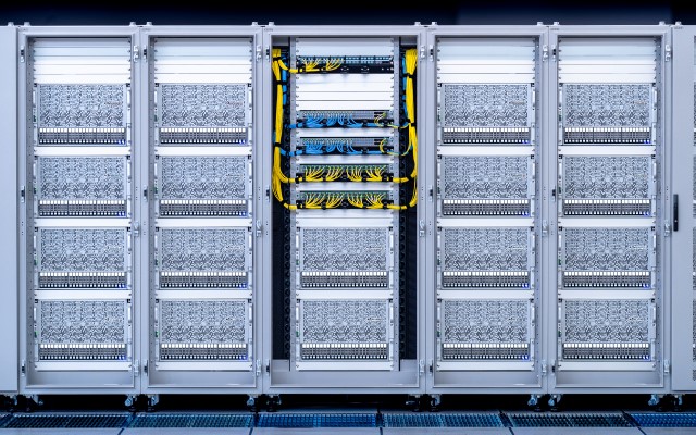 pr20201117_Preferred_Networksの深層学習用スーパーコンピュータMN-3、省電力性能の前回記録を23.3%更新